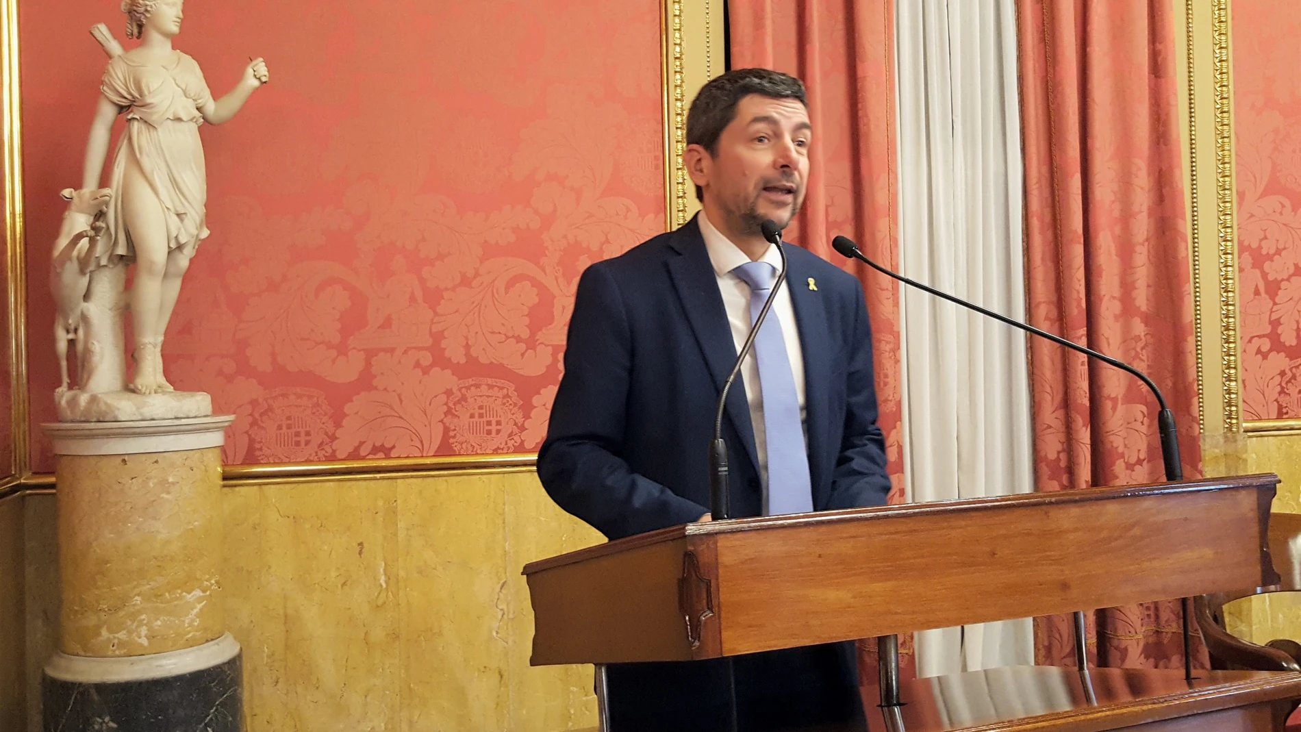 La Cámara de Barcelona preguntará a los empresarios si hay que apoyar la formación del Gobierno