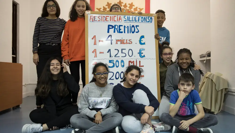 Madrid. 17/12/19. Alumnos del colegio San Ildefonso durante un ensayo antes del sorteo de la lotería de Navidad de diciembre de 2019. © Luis Díaz.
