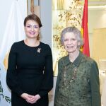 Koula Sophianou, embajadora de Chipre y la princesa Irene de Grecia.