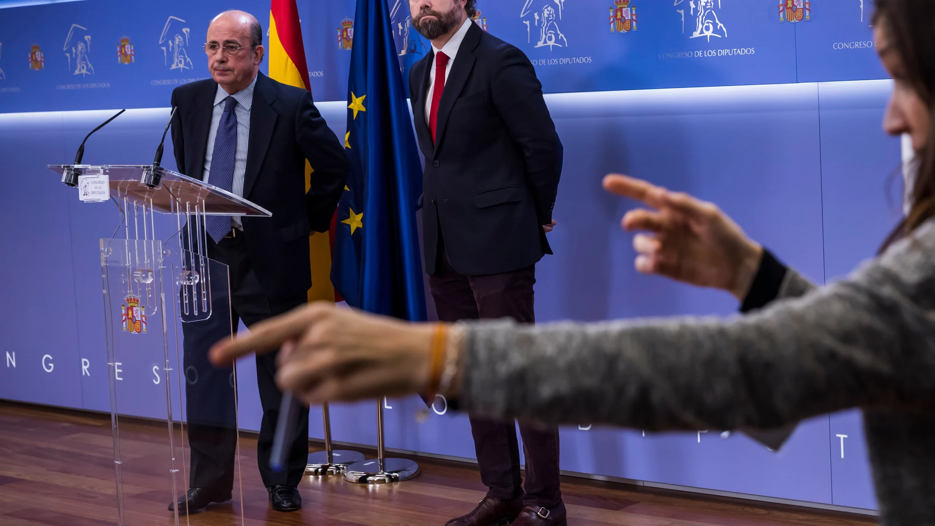 MADRID. 23/12/2019Los Diputados de Vox, Ivan Espinosa de los Monteros e Ignacio Gil Lazaro, ofrecen una rueda de prensa en el Congreso de los Diputados