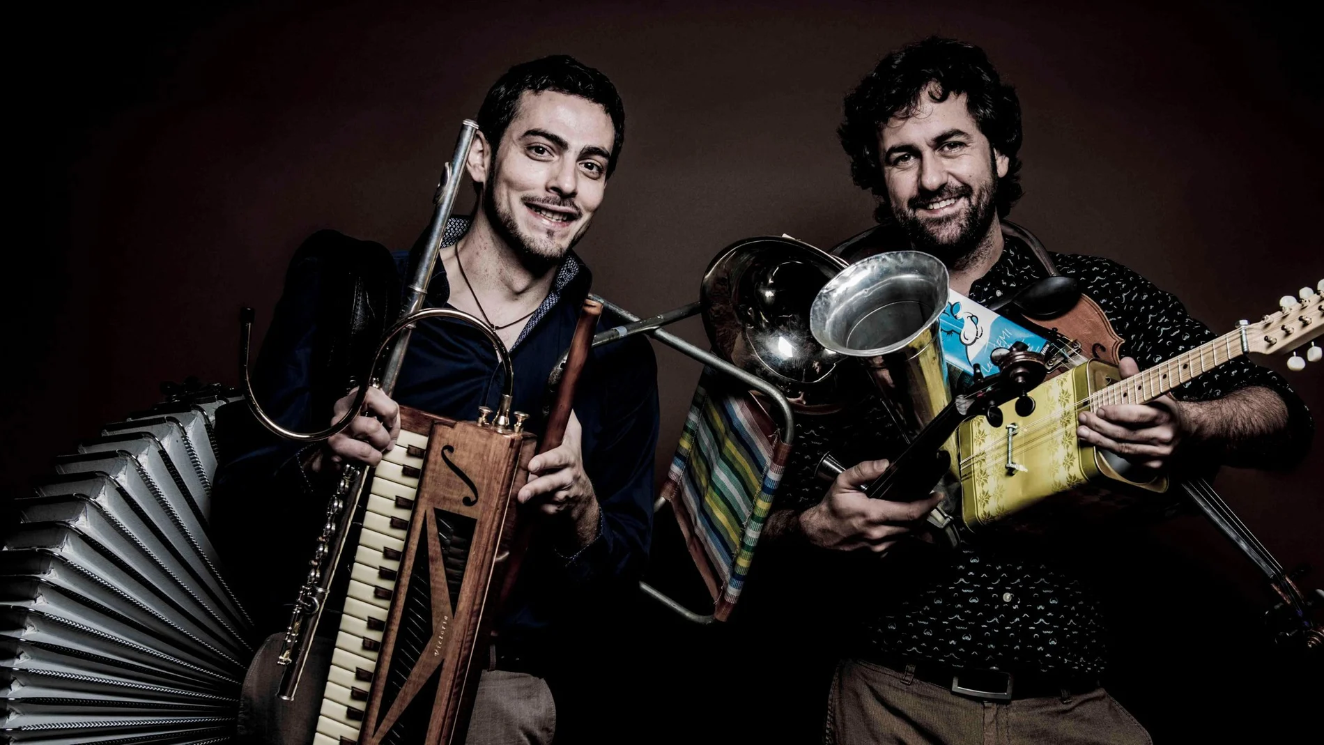 El dúo Fetén Fetén compuesto por Jorge Arribas y Diego Galaz