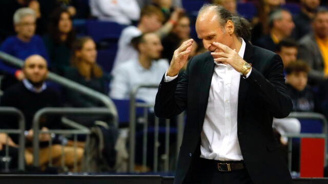 Dusko Ivanovic ya era entrenador del Baskonia en la final del triple de Herreros