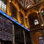 Paneles de la Bolsa española EFE/Ballesteros