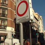 Empiezan las restricciones al tráfico en las zonas centro de Madrid y Barcelona