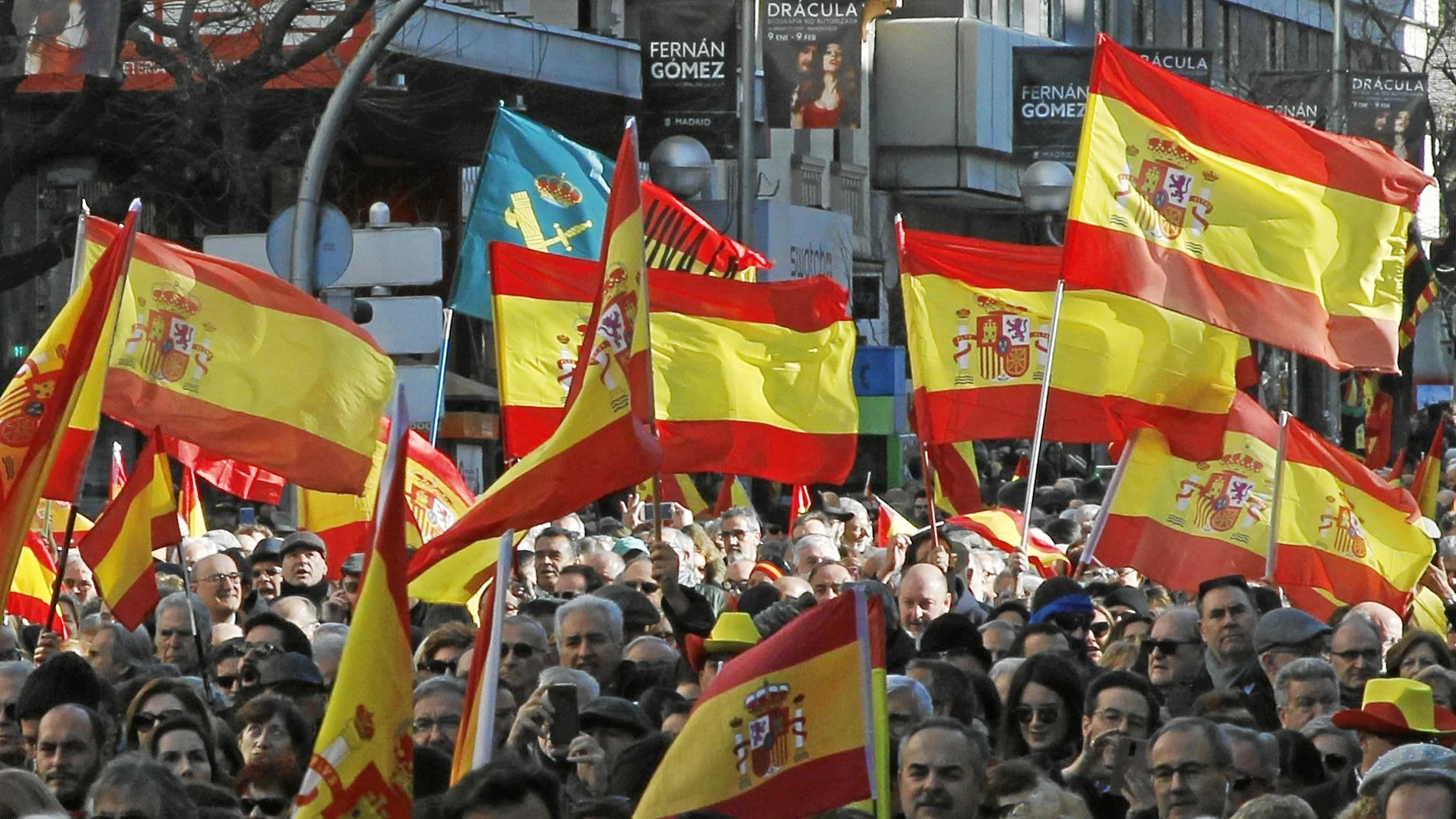Concentración en Plaza Colón de Madrid contra el acuerdo de investidura de Pedro Sánchez