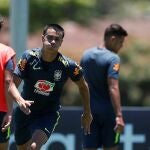 Reinier Jesús entrenando con la selección brasileña Sub-23. (EFE/ Marcelo Sayão)