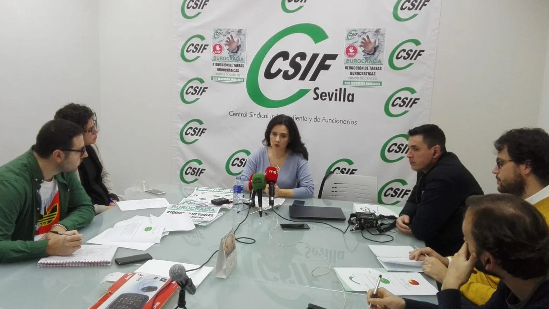 Se presentó ayer el estudio «Docentes y Burocracia» por parte del Sector de Educación de CSIF-A