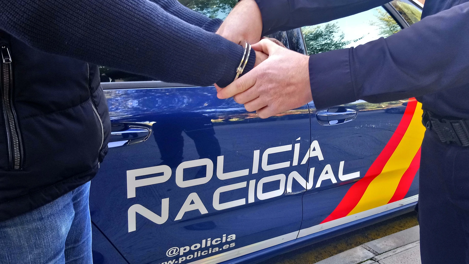 Sucesos.- Detenido en Talavera por abordar a una persona en su casa para sustraerle la tarjeta bancaria y el vehículo