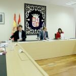 Luis Fuentes preside la Mesa de las Cortes