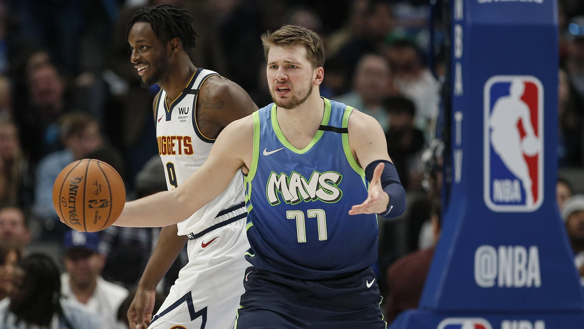 Doncic protesta una acción ante los Nuggets