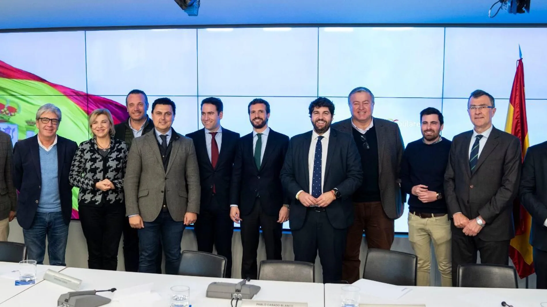 El presidente regional, Fernando López Miras, hoy en la Junta Directiva del PP en Madrid junto a Pablo Casado y Teodoro García Egea