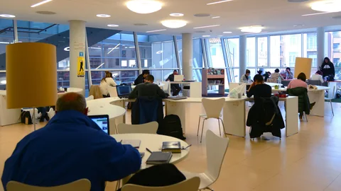 La biblioteca de Paiporta estará abierta hasta la medianoche, los días laborables, para estudiantes mayores de 16 años