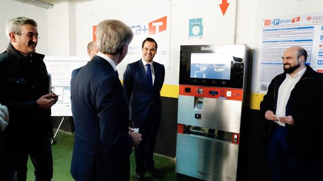 Inauguración del primer aparcamiento disuasorio de la red Aparca+T de la Comunidad en Colmenar Viejo