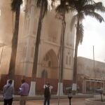 La catedral de Malabo durante el incendioOFICINA DE PRENSA GOBIERNO DE GU16/01/2020