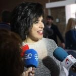 La coordinadora de Podemos Andalucía, Teresa Rodríguez, atiende a los medios de comunicación