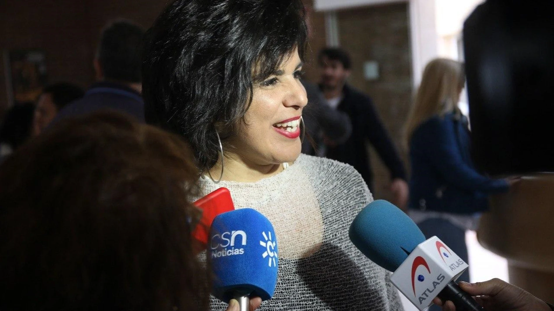 Teresa Rodríguez critica las contradicciones del Gobierno de derechas de Andalucía con el 'pin parental'