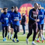 Messi y Riqui Puig durante un entrenamiento Marc Gonzalez Aloma / AFP7 / Europa Press18/01/2020 ONLY FOR USE IN SPAIN