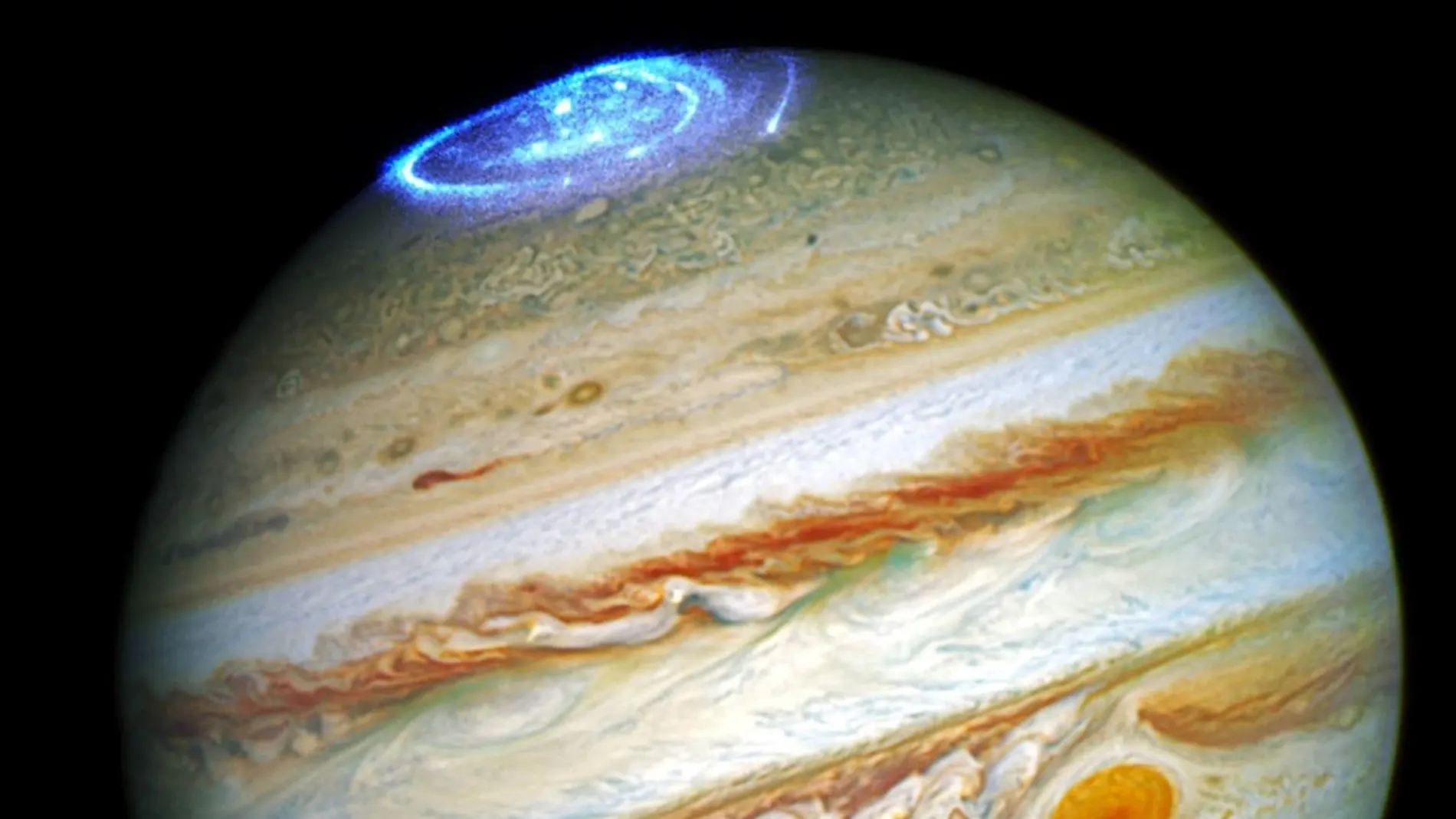 Auroras de luz ultravioleta en Júpiter, tomadas por el Telescopio Espacial Hubble.