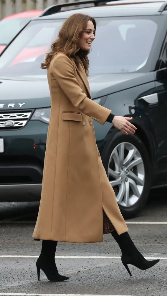 22/01/2020. Cardiff, United Kingdom: The Duchess of Cambridge arriving at the Ely and Careau Children's Centre in Cardiff, Wales, United Kingdom, during her 24 hour tour of the UK to launch a survey on early childhood. (Stephen Lock / i-Images / Contacto)22/01/2020 ONLY FOR USE IN SPAIN