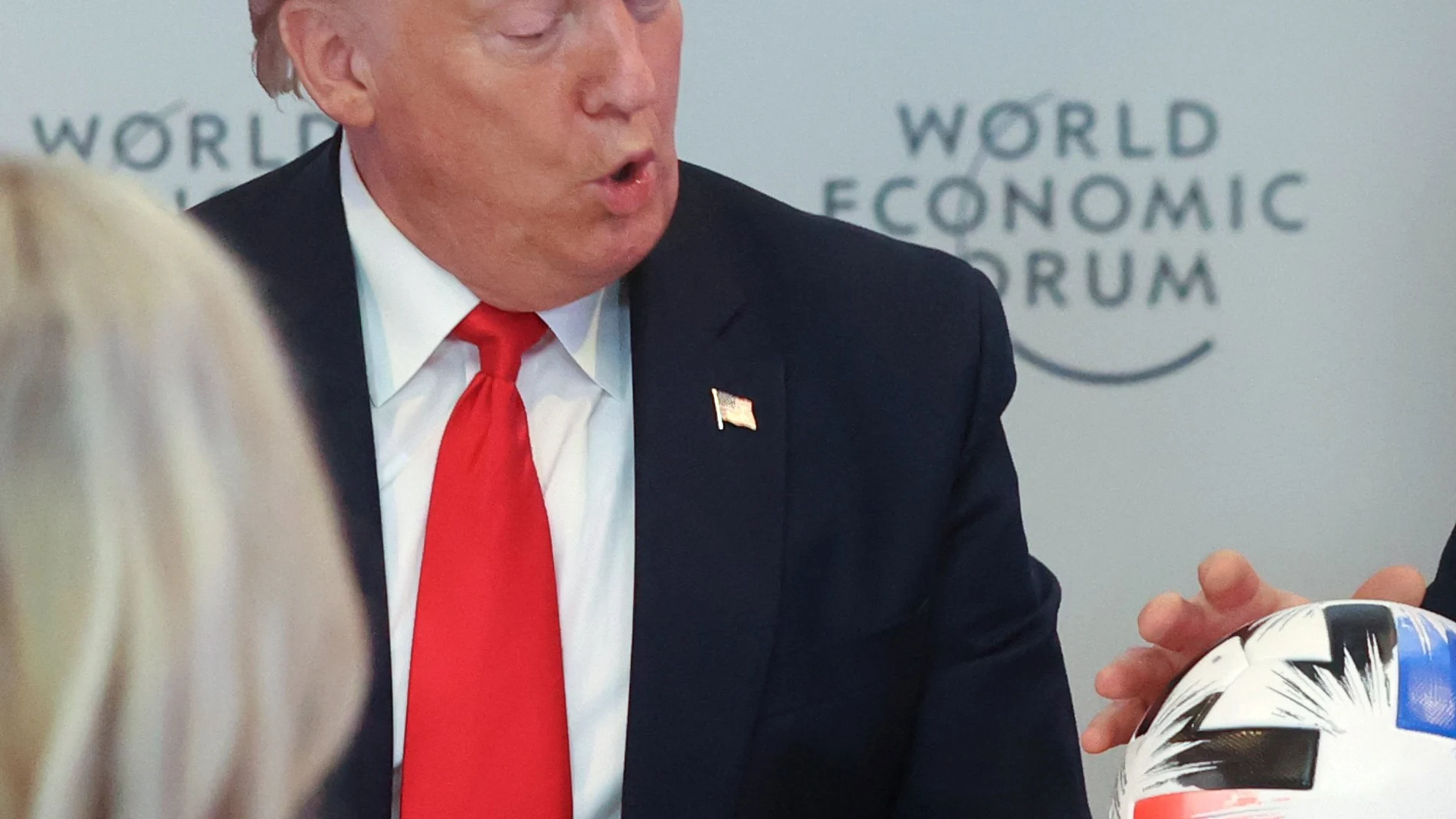 Donald Trump viajó ayer a Suiza para participar en el Foro Económico de Davos