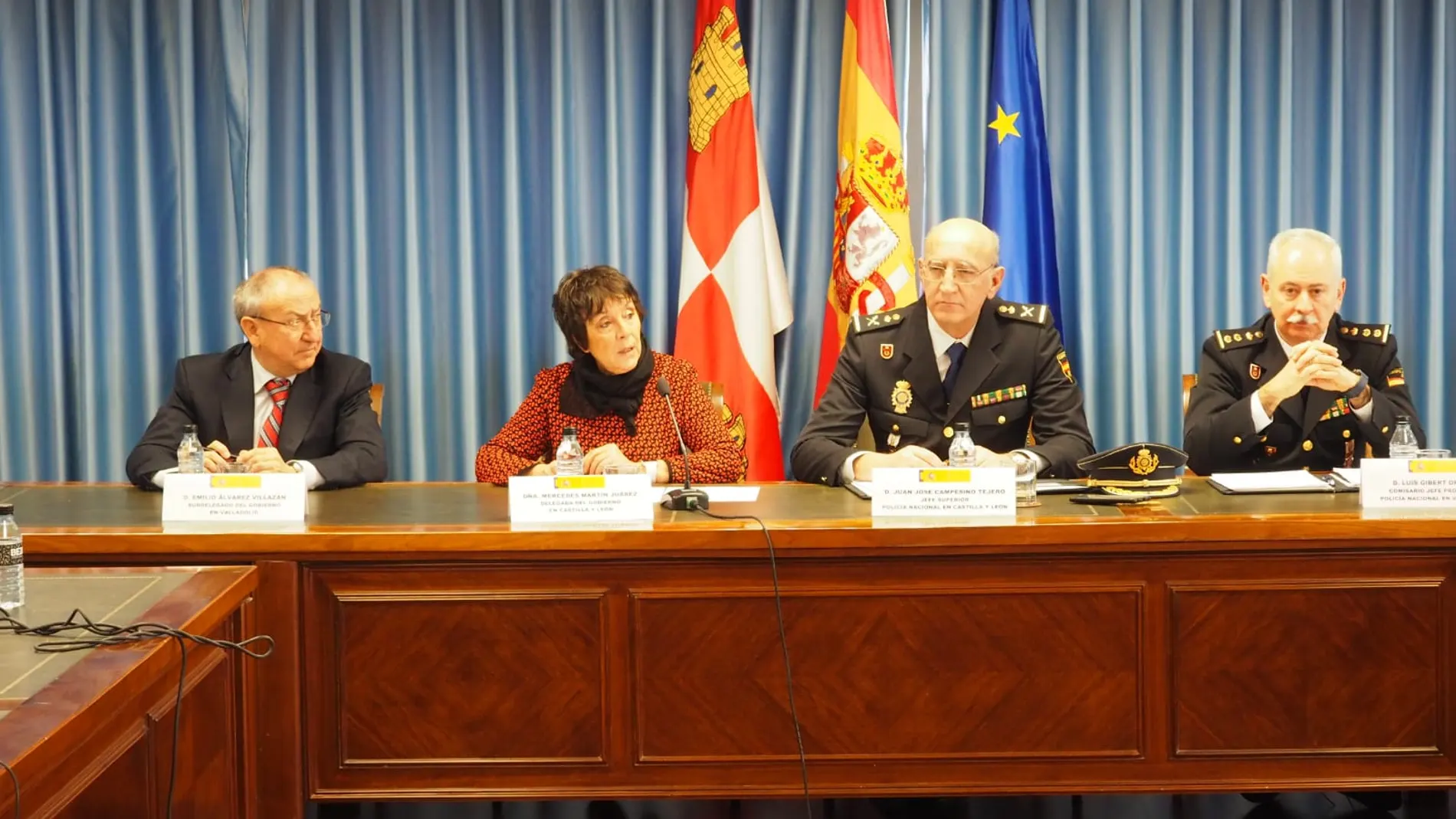 La operación Mariya ha sido presentada en rueda de prensa por la delegada del Gobierno Mercedes Martín, el jefe superior de Policía, Juan José Campesino; el subdelegado del Gobierno en Valladolid, Emilio Álvarez, y el comisario jefe provincial de la Policía Nacional, Luis Gibert.