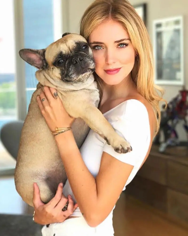 La italiana Chiara Ferragni con Matilda