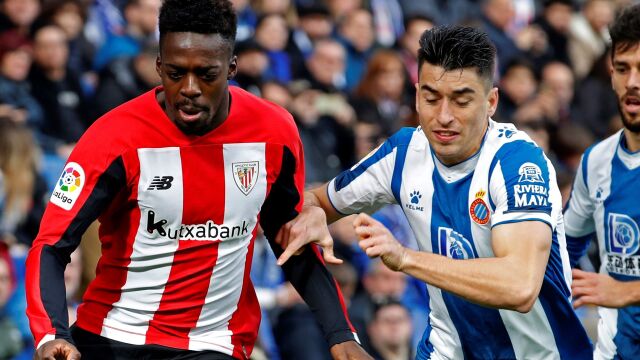 GRAF7921. Marc Roca con Iñaki Williams. EFE/Toni Albir