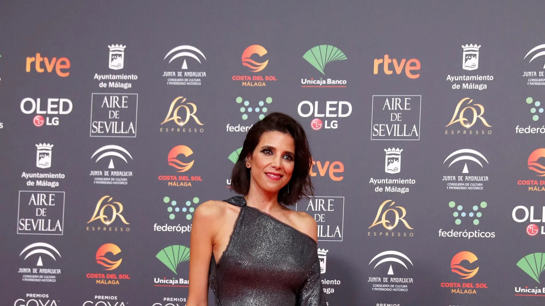 La actriz chilena María Luisa Mayol a su llegada a la entrega de los Premios Goya 2020 que se celebra esta noche en el Palacio de los Deportes José María Martín Carpena, en Málaga