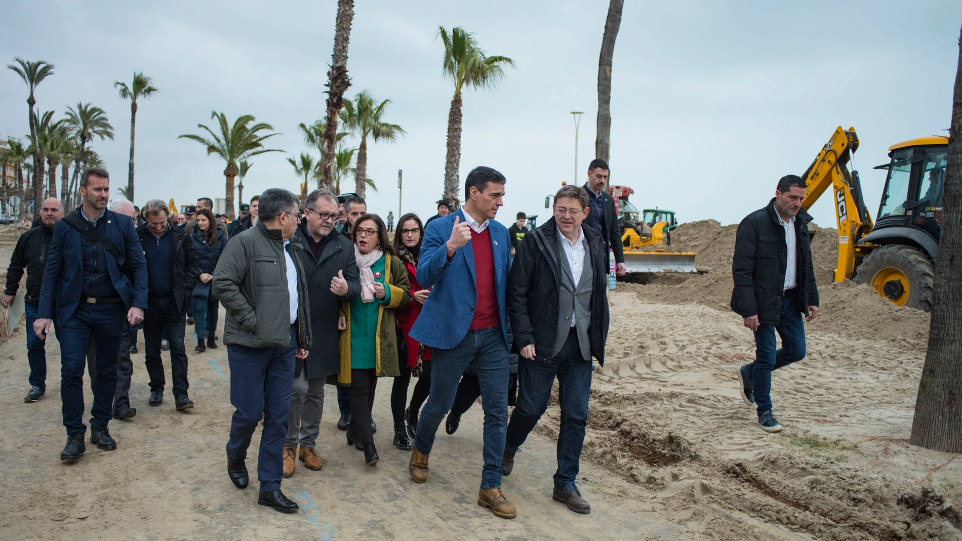 El presidente del Gobierno, Pedro Sánchez, junto al presidente de la Generalitat, Ximo Puig, visita zonas de Peñíscola y Benicarló afectadas por la borrasca 'Gloria'
