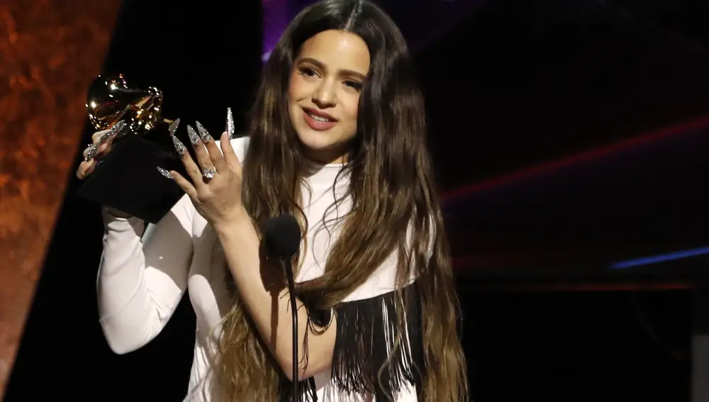 Rosalía recoge el premio Best Latin Rock, Urban or Alternative Album por &quot;El Mal Querer.&quot;