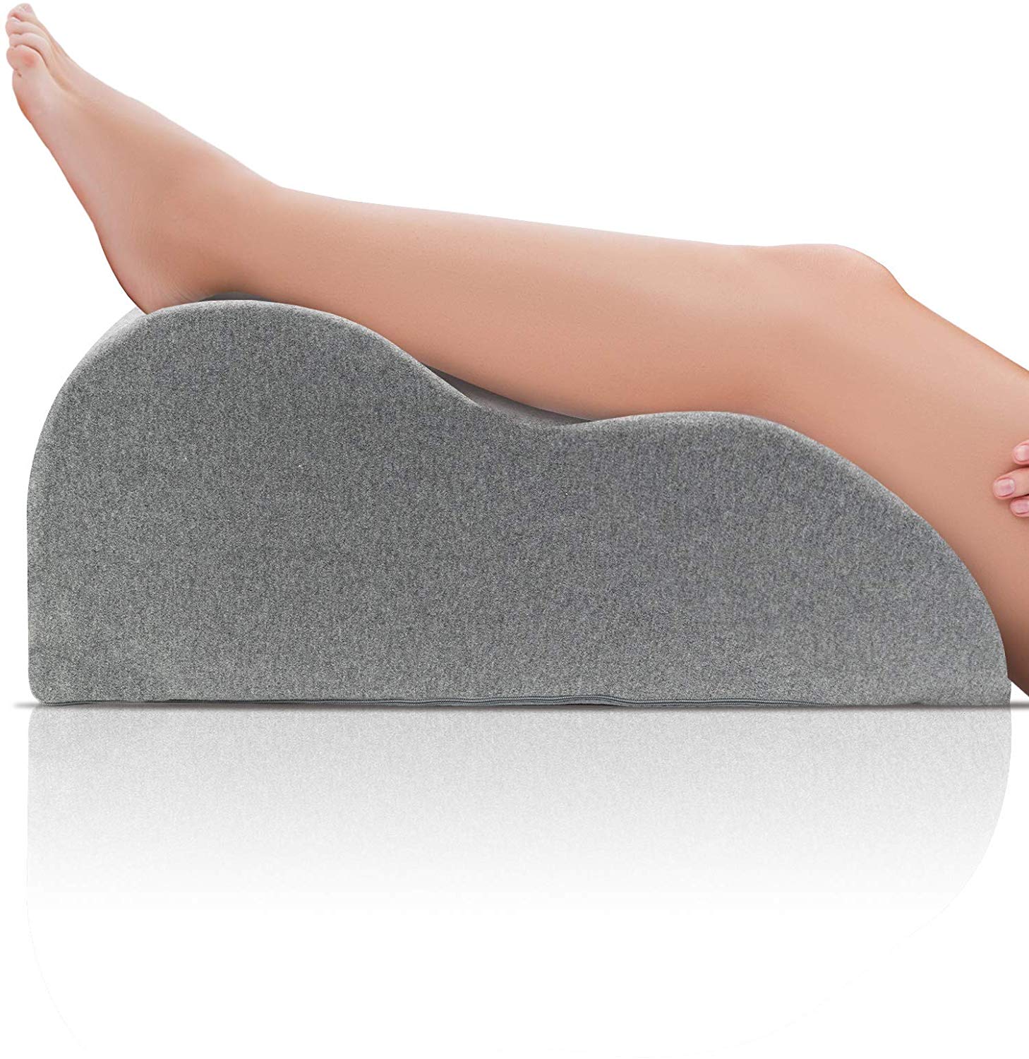 Cuatro modelos de almohadas para las piernas y evitar el dolor de