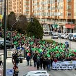 GRAF1327. BURGOS, 30/01/2020.- Agricultores y ganaderos participan en una manifestación bajo el lema "En defensa de su futuro", este jueves, en Burgos. Las organizaciones Coag,Upa y Asaja han convocado un protesta en Burgos, Palencia, Salamanca y Zamora, que incluirá tractoradas, con el lema "En defensa de su futuro" y para denunciar la "grave situación de falta de rentabilidad" que atraviesan sus explotaciones. EFE/ Santi Otero