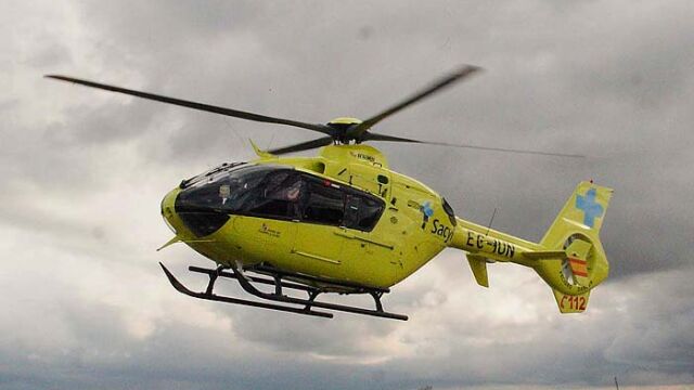 Un helicóptero de Sacyl se trasladó al lugar del suceso