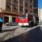 Bomberos de Soria y agentes de la Policía Local