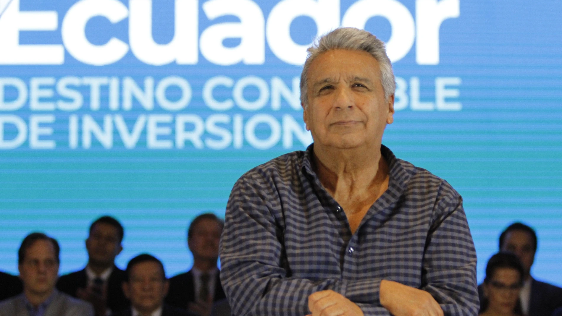 Presidente Ecuador dice que mujeres denuncian "acoso" cuando el hombre es feo