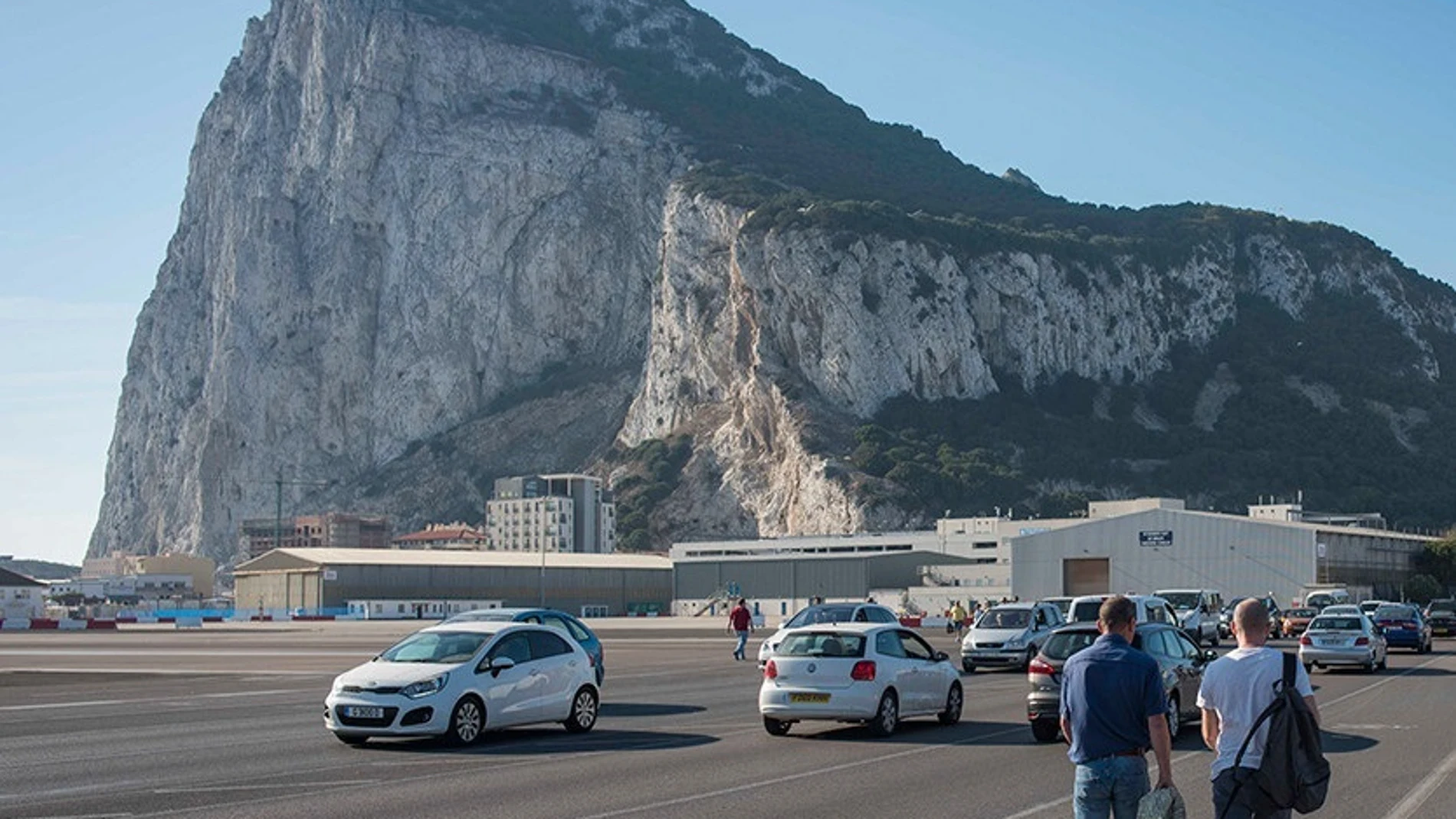 Cádiz.- Fedintra solicitará a las autoridades un distintivo para permitir a los autobuses circular en Gibraltar