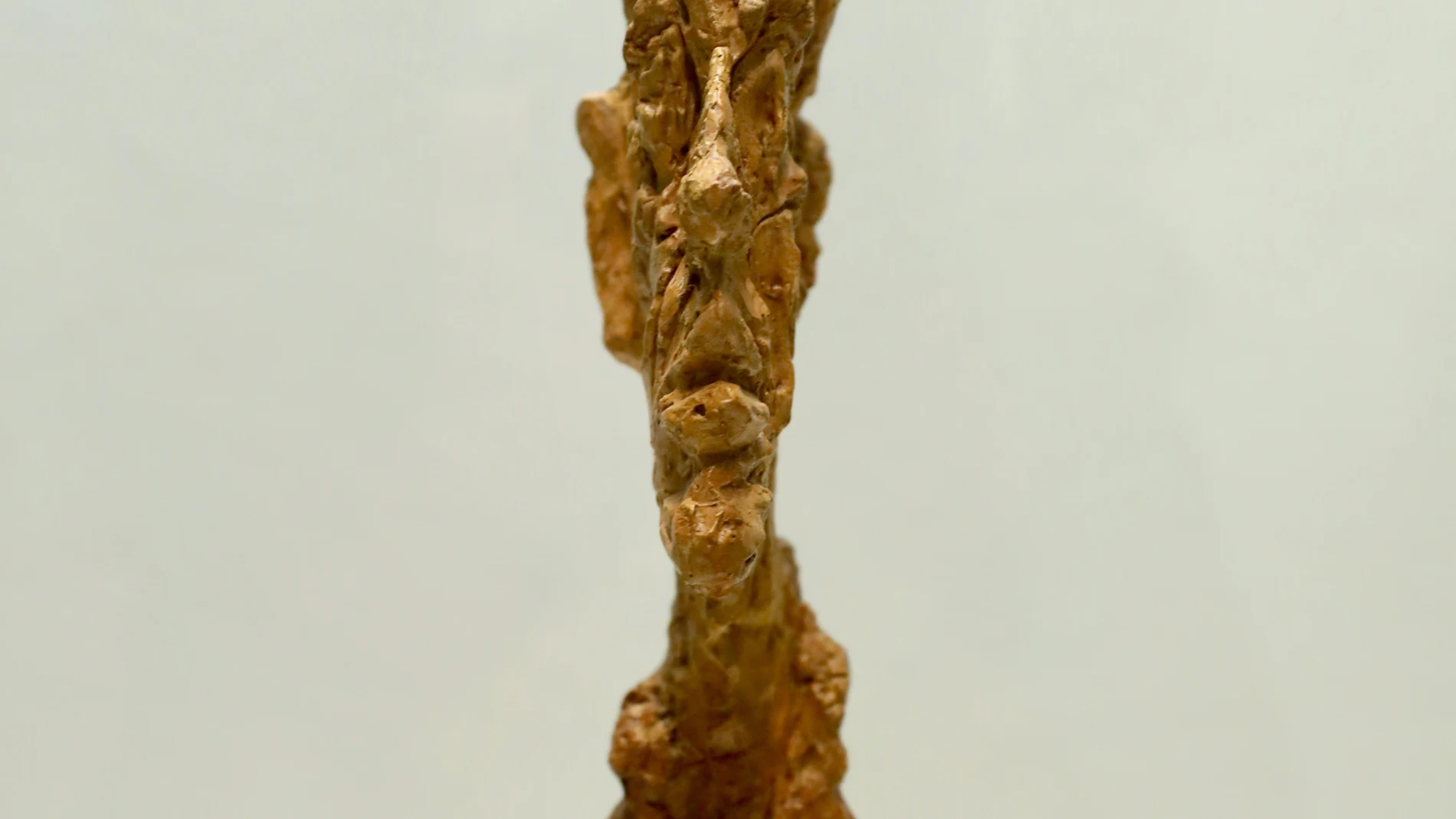 «Gran cabeza delgada» (1954), una de las obra de Giacometti, el escultor más cotizado hoy, que se exhibe en Madrid