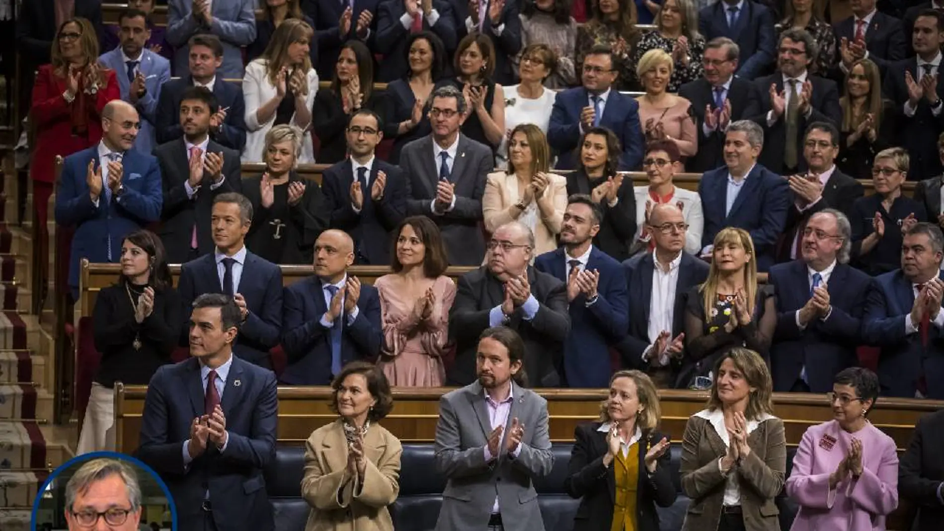 Aplausos a Felipe VI ayer en el Congreso