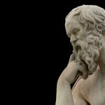 Escultura de Sócrates en Atenas