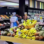 Interior de un supermercado de Caprabo en Tarragona