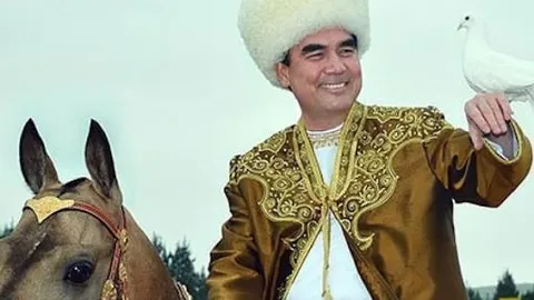El presidente de Turkmenistán, Berdymukhamedov, en una imagen de archivo