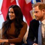 FILE PHOTO: Britain's Prince Harry and his wife Meghan, Duchess of Sussex visit Canada House in London, Britain January 7, 2020. Daniel Leal-Olivas/Pool via REUTERS/File Photo