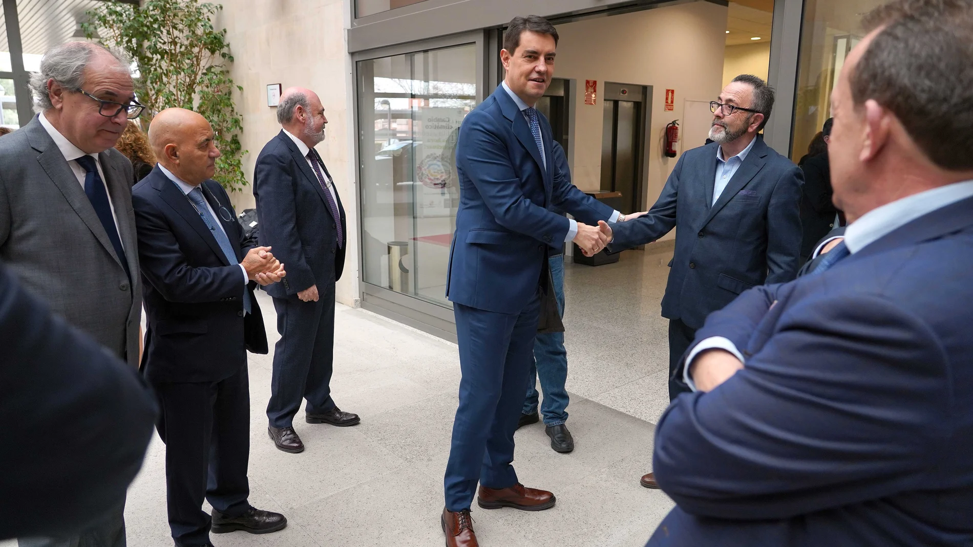El consejero de la Presidencia, Ángel Ibáñez, preside la primera reunión de la 'Mesa del Juego Responsable de Castilla y León'