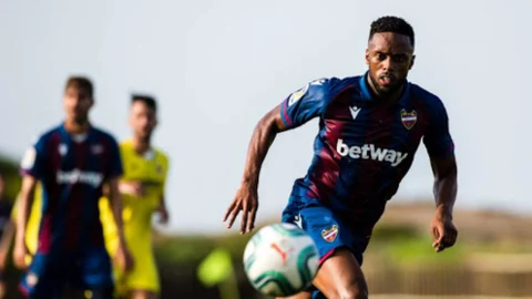 Hernani con el Levante.