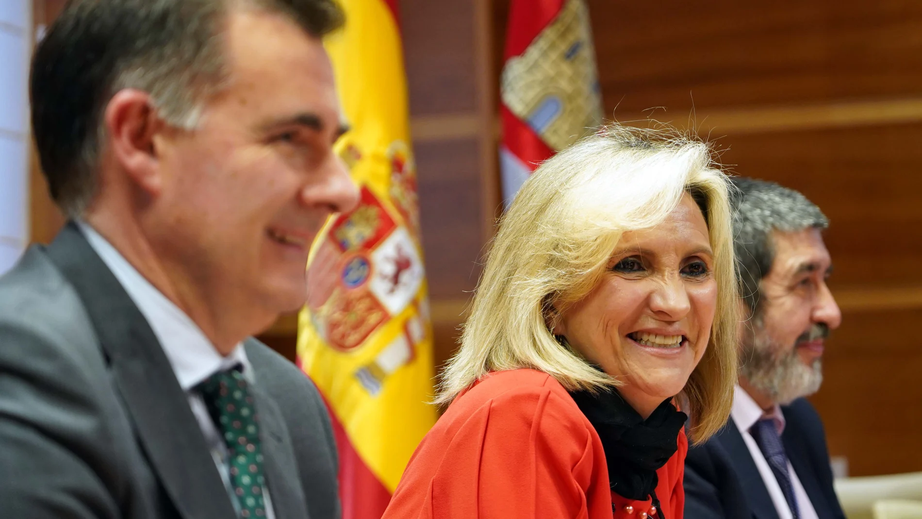 La consejera de Sanidad, Verónica Casado, se reúne con los presidentes de los colegios oficiales de médicos de Castilla y León y su representación autonómica