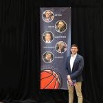 Jaime Alonso en Baltimore, durante el acto de inauguración de la presente temporada NCAA