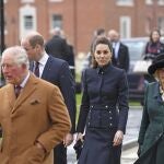 Los duques de Cambridge junto al príncipe Carlos y su esposa Camila