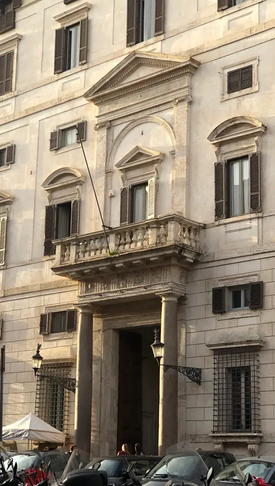 El palazzo Borghese. Sede de la Embajada de España ante el gobierno de Italia
