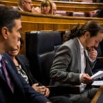 Pedro Sanchez y Pablo Iglesias en la primera Sesion de Control al Nuevo Gobierno en el Congreso de los Diputado