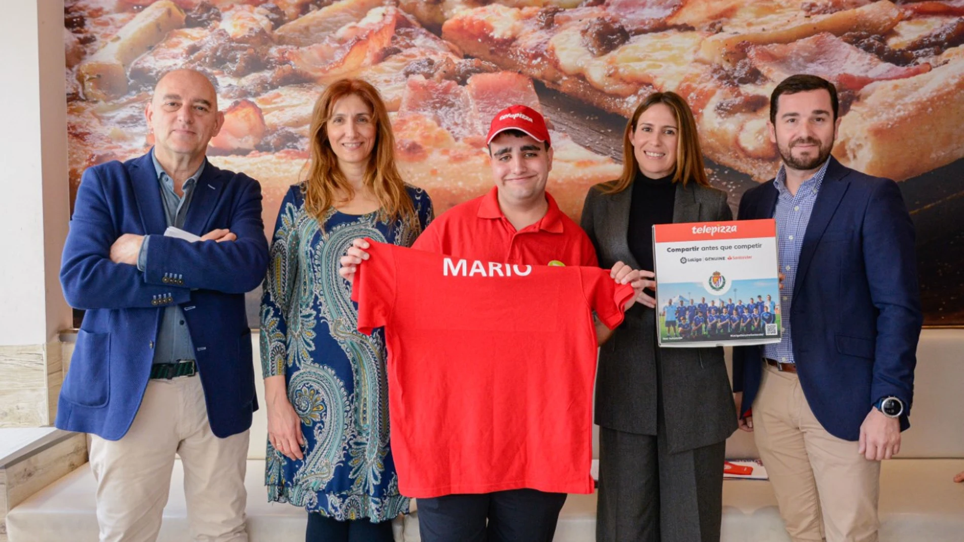 Mario Lobo se incorpora a su nuevo puesto arropado por los representantes de Telepizza y la Fundación Valladolid